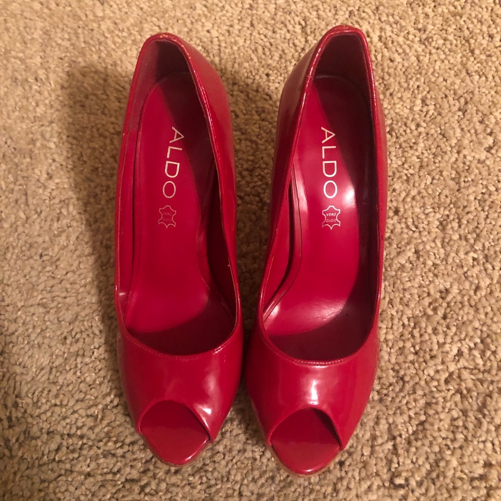 Aldo 4 Inch Red Heels - size 7